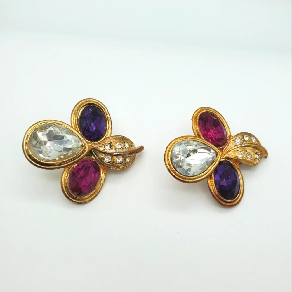 Clip on earrings - Picture 1 of 4